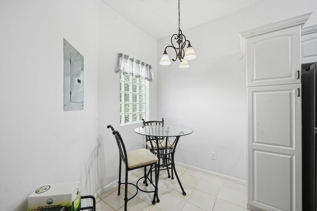 5395 Firenze Dr Unidad K