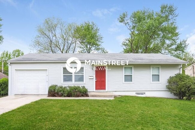 Building Photo - 3 Bedroom Pet-Friendly Home in Grandview, MO with Main Street Renewal