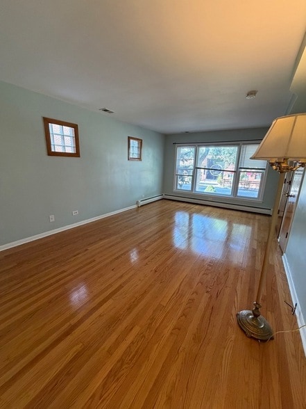 Photo - 2023 W Balmoral Ave Unit 1