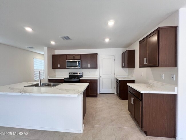 Photo - 11977 E Chamrod Dr