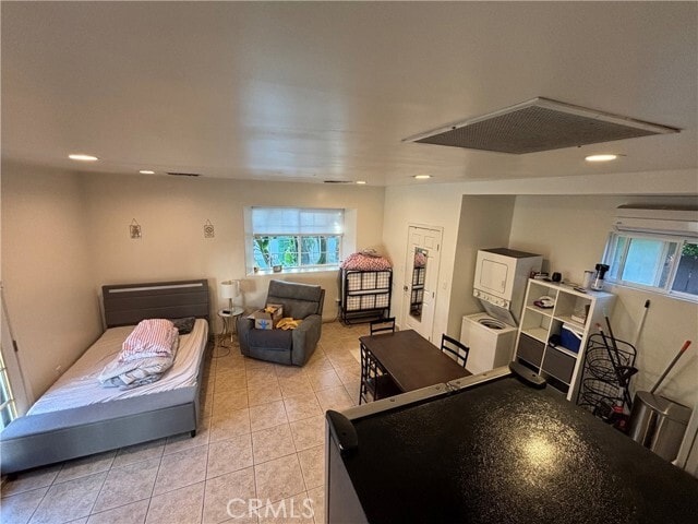 Photo - 5658 Cahill Ave