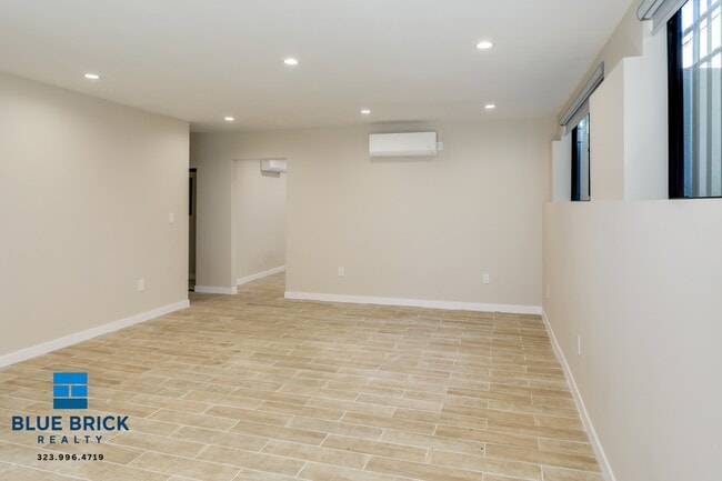 Photo - 1035 Hayworth Ave Unidad 100