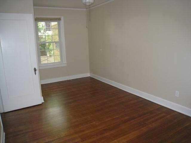 Photo - 703 W 35th St