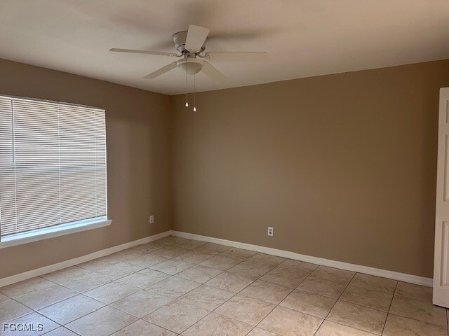 Photo - 438 Loretta Ave S