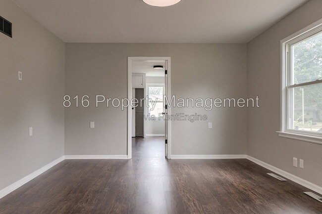 Photo - 429 NE 87th St
