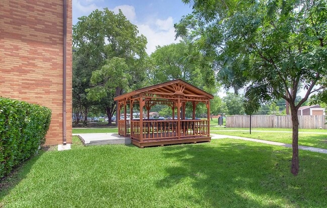 Photo - Silver Gardens 62+ Apartments