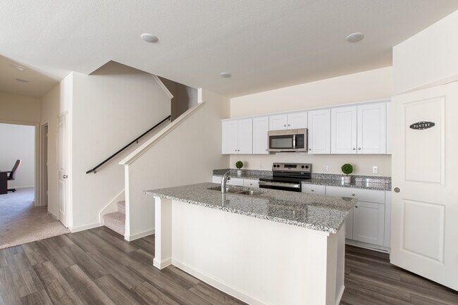 Photo - 14141 Emeric St