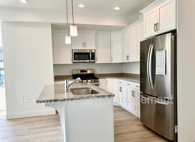 Photo - 143 E Verdon Ct