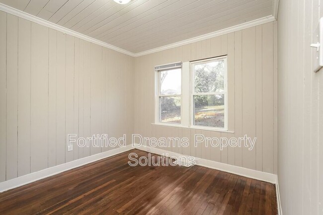 Photo - 2912 N Glenn Ave