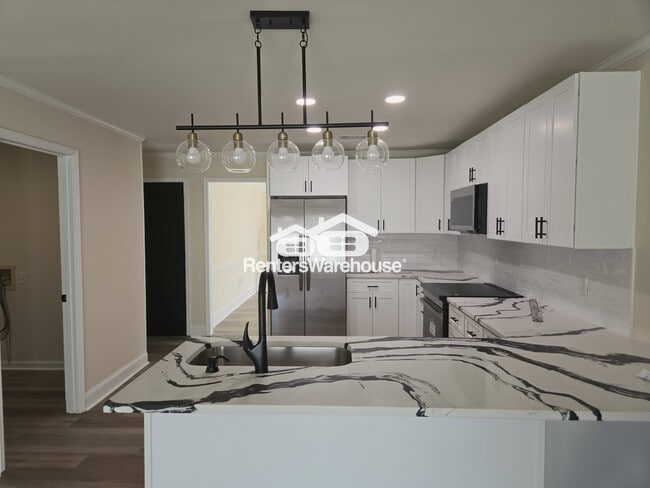 Photo - 300 Saddle Creek Ln