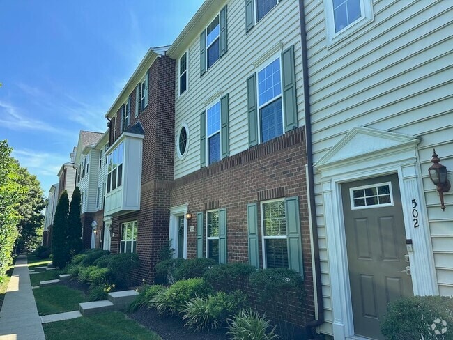 Building Photo - 504 Raymond Dr Rental