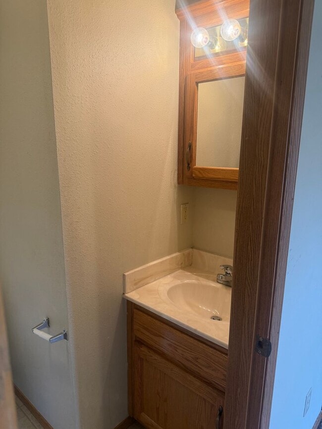 20304 Skyview Dr Unit 20304 Skyview - B