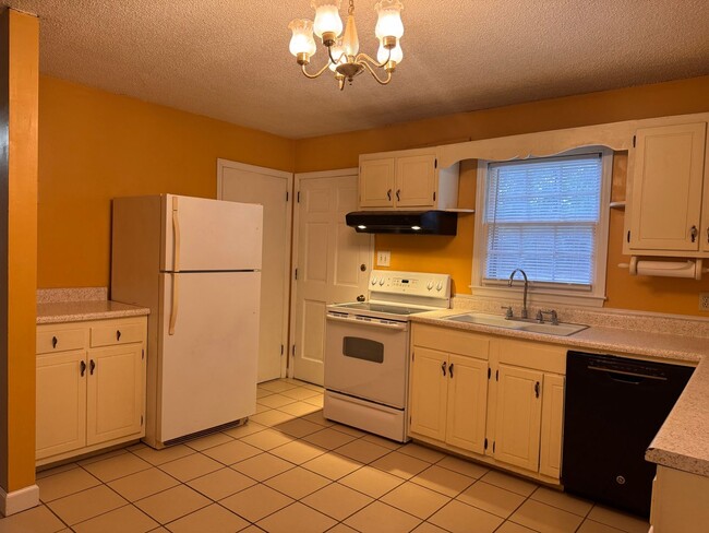 Photo - 5585 Doc Hayworth Rd
