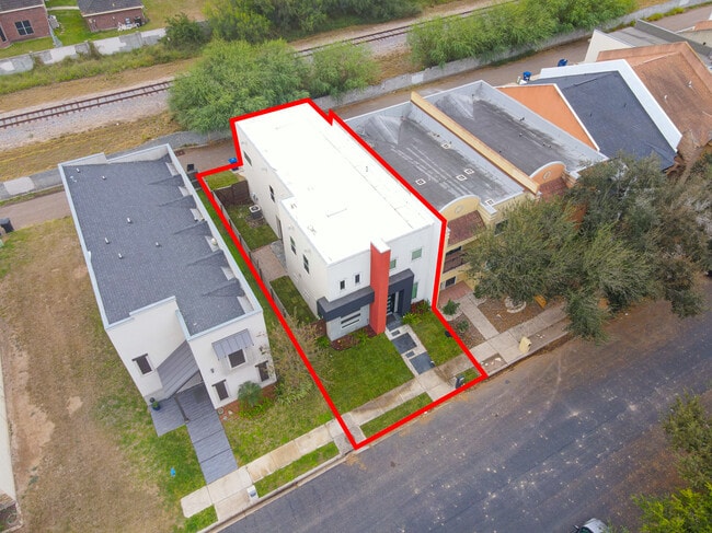 Photo - 6732 N 4th St