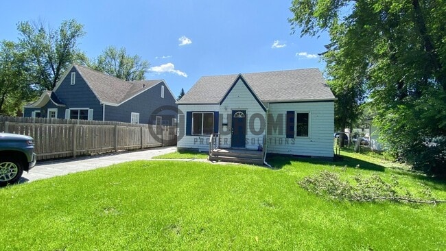 Photo - Spacious 5-Bedroom Home – Pet-Friendly and Perfect for Your Family!