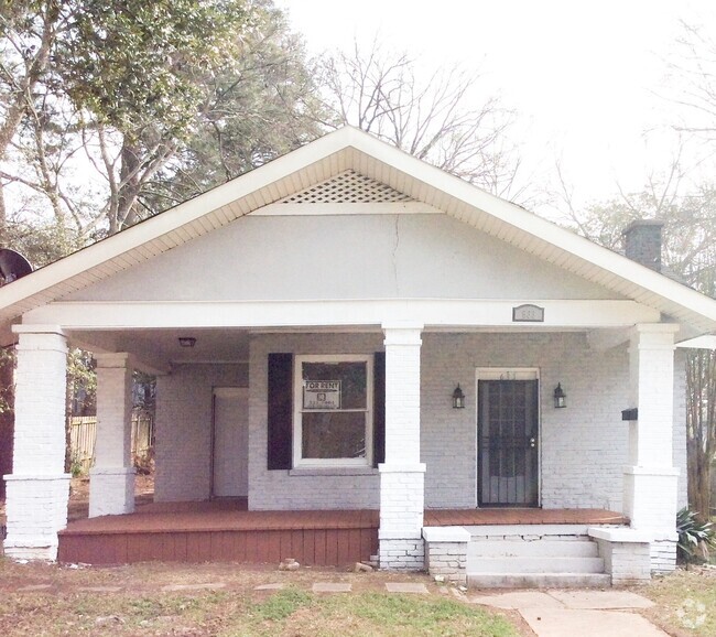 Building Photo - 3 bedroom 1 bath in the Highland's Histori... Rental