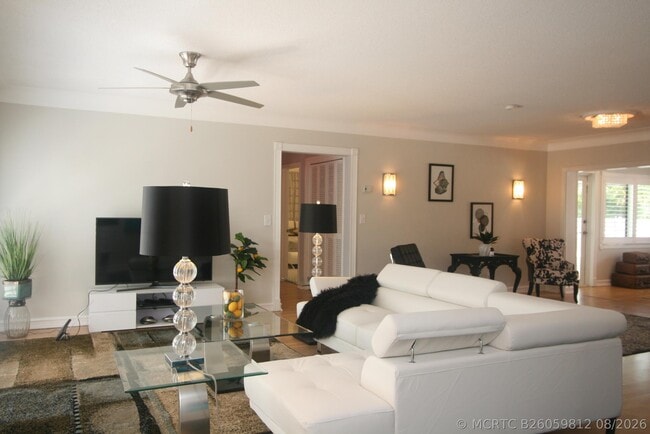 503 SE 7th Ave
