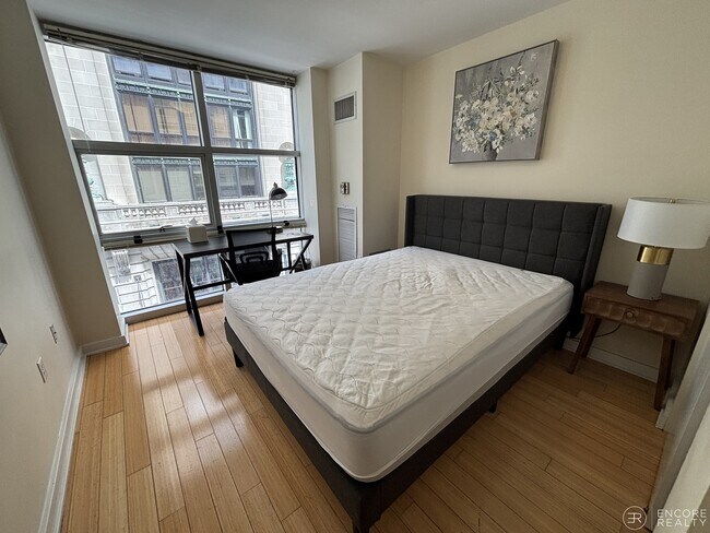 Photo - 40 Boylston St Unidad 504