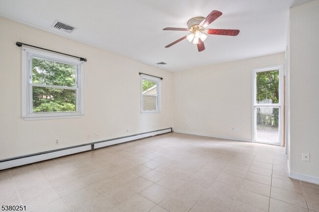 Photo - 29 Walnut St