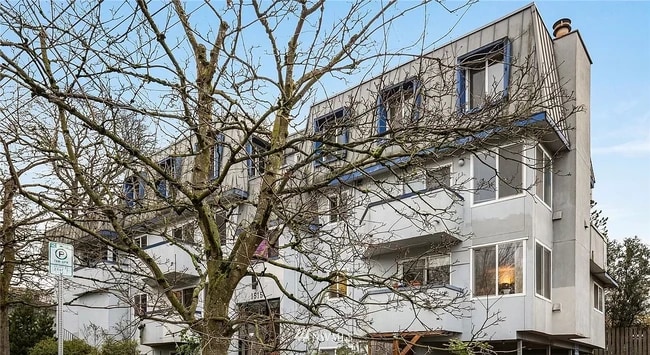 1515 E Union St Unit 102