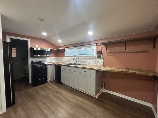 Photo - 21922 Branson Rd