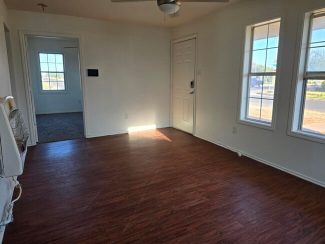 2904 Baylor St