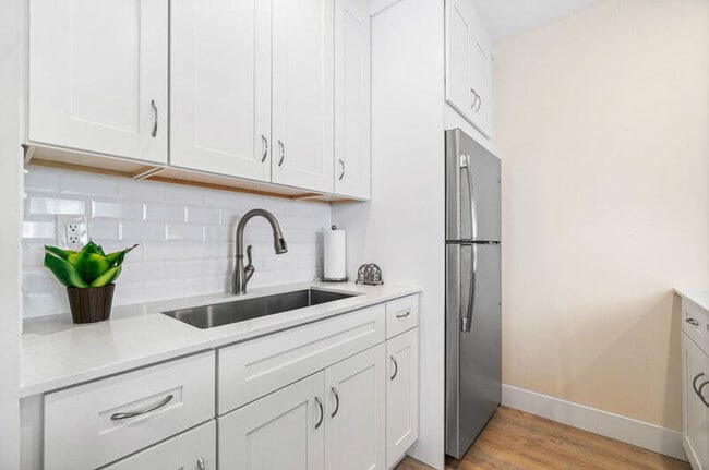 Photo - 1001 NE 8th Ave Unit 105