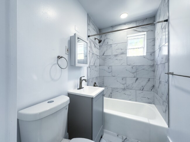 Photo - 9 Sampson St Unit 2