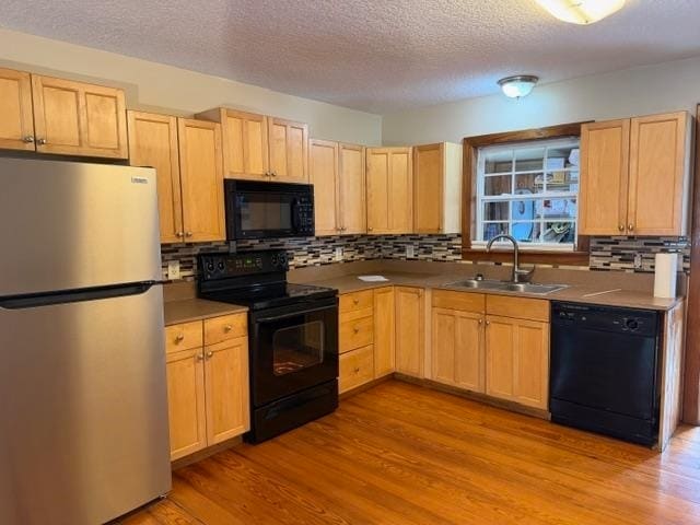 Photo - 13 Williams St