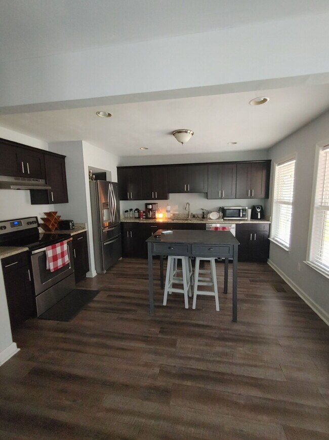 Modern Living 2Bd/2Ba