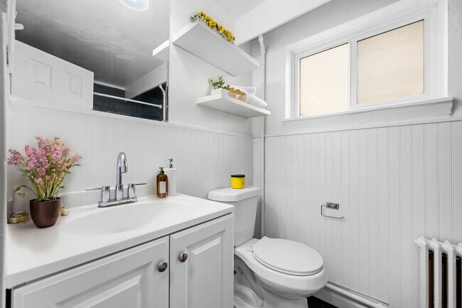 Photo - Mayfair - Remodeled Units - Must See! ***