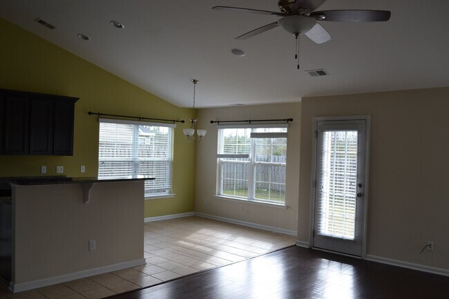 130 Truscott Ct