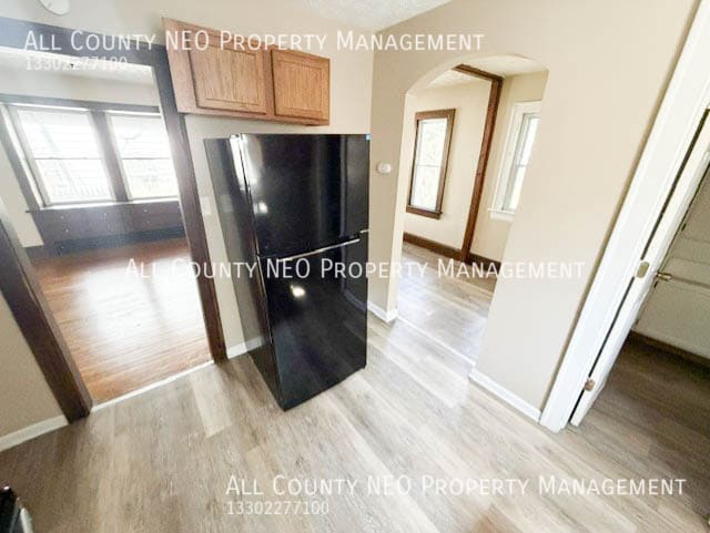 Photo - 321 Grace Ave