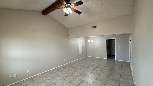 Photo - 107 Owen Cir