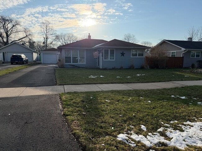 Building Photo - 2802 Dove St