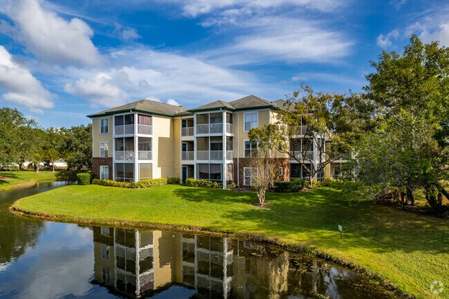 10034 Strafford Oak Ct Tampa, FL - The Landings