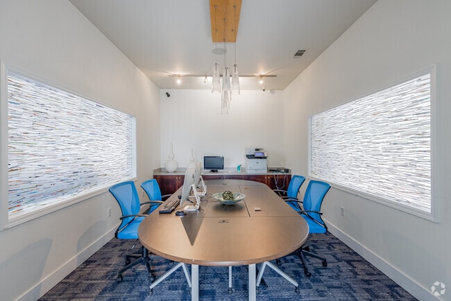 Business Center - Northside Hills