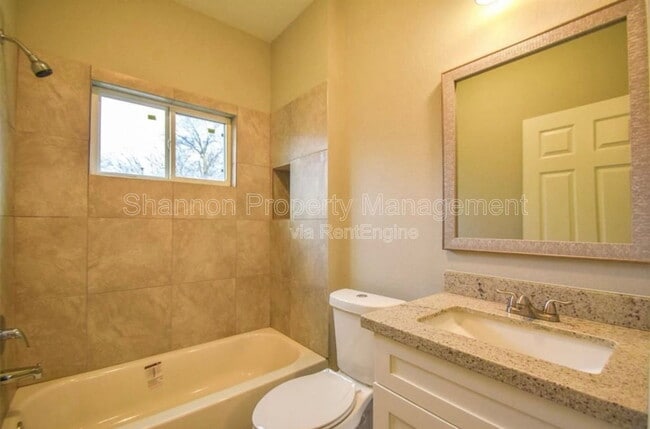 Photo - 7941 Sparta St