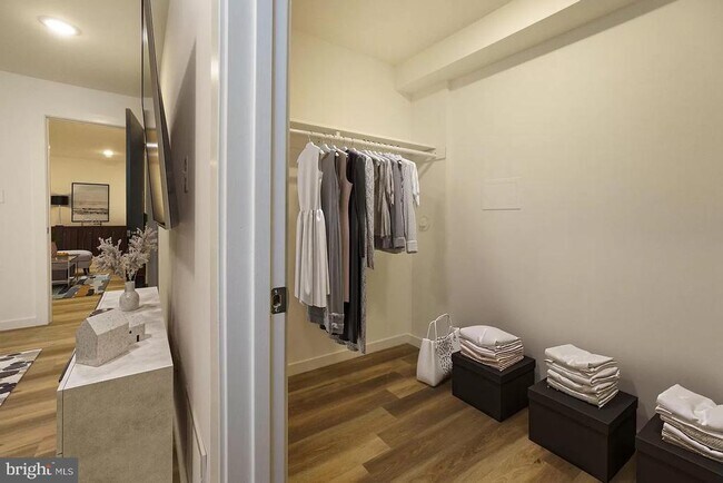 Photo - 2209 W Venango St Unit 2