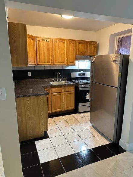 Photo - 80 Elliott Ave