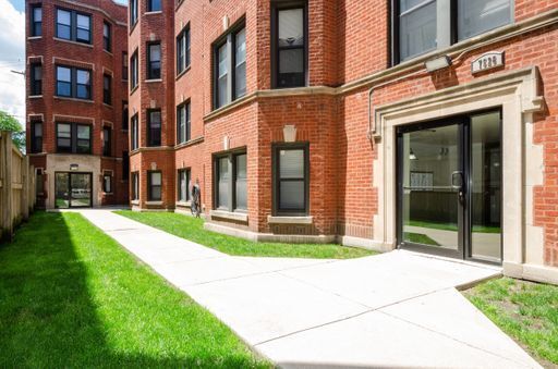 Building Photo - 7530 N Seeley Ave