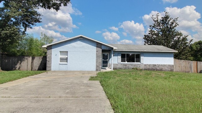 Building Photo - 1201 Springview Run
