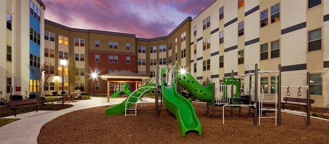 Building Photo - 703 N San Marcos