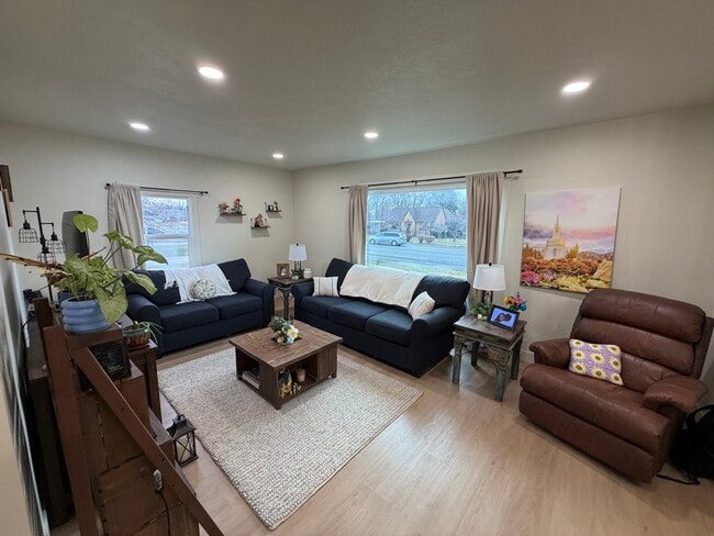 Photo - 201 S 400 E Unit Basement Apartment