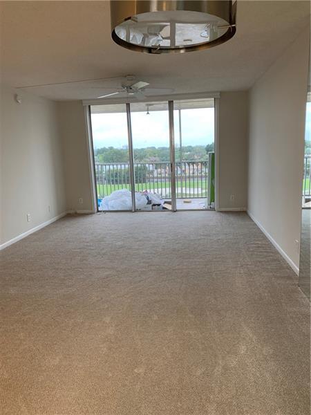 Photo - 250 Jacaranda Dr Unidad 611