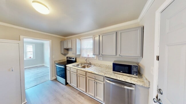 Photo - 2320 Vanderbilt Rd