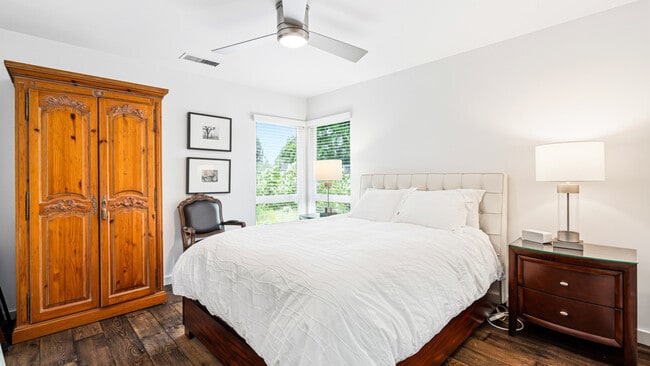 22522 Burndale Rd Unit SI ID1604797P