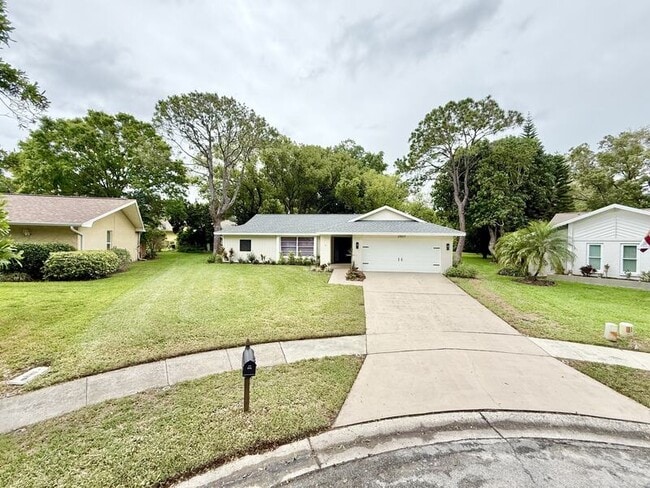 Photo - 2869 Thistle Ct N