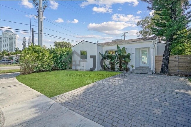 Building Photo - 968 NE 80th St