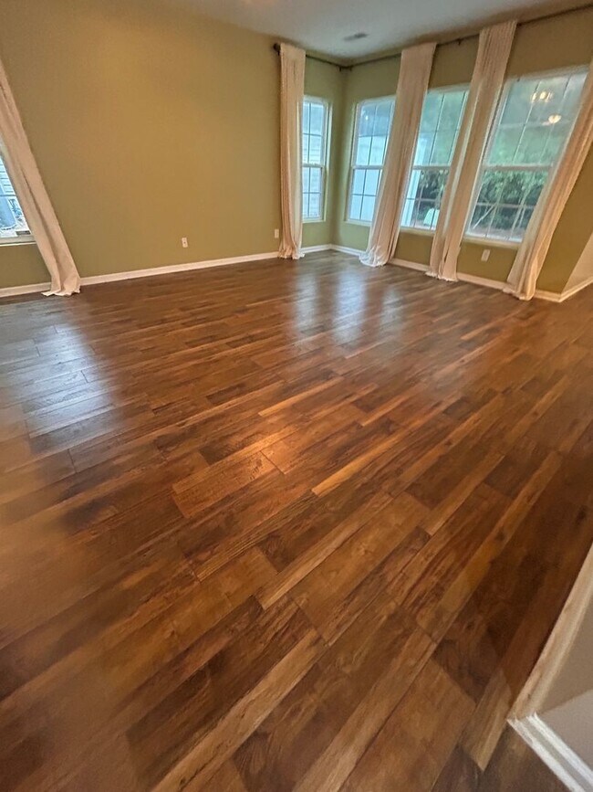 Photo - Amazing 3BR Townhome in The Pines at Charleston Park!